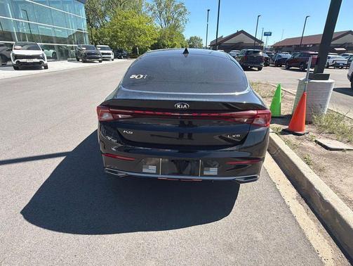 Ebony Black 2021 Kia K5 LXS