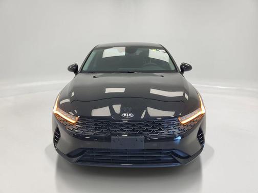 Ebony Black 2021 Kia K5 LXS