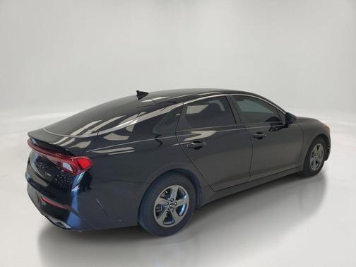 Ebony Black 2021 Kia K5 LXS
