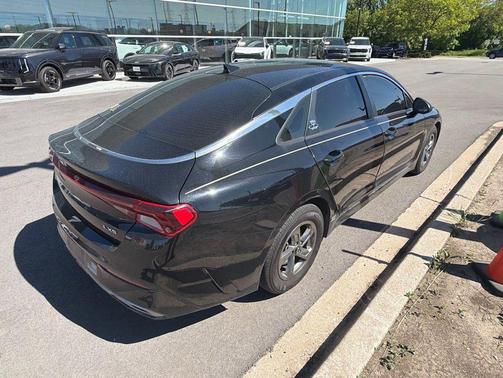 Ebony Black 2021 Kia K5 LXS