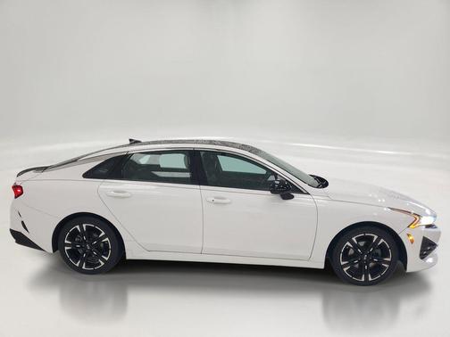 Glacial White Pearl 2021 Kia K5 GT-Line