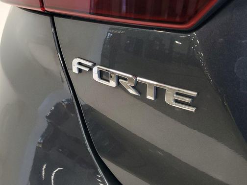 Gravity Grey 2019 Kia Forte LXS