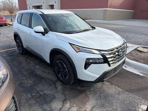 2025 Nissan Rogue SV