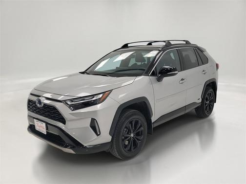 2024 Toyota RAV4 Hybrid SE