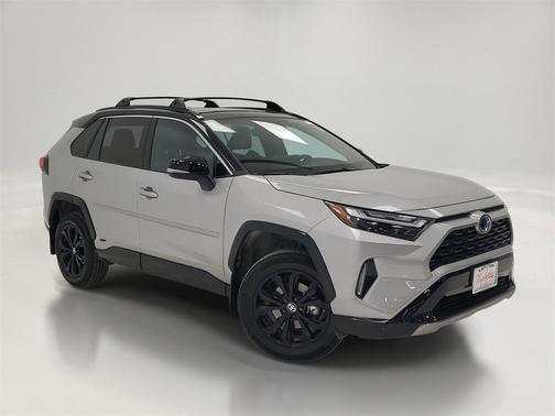2024 Toyota RAV4 Hybrid SE