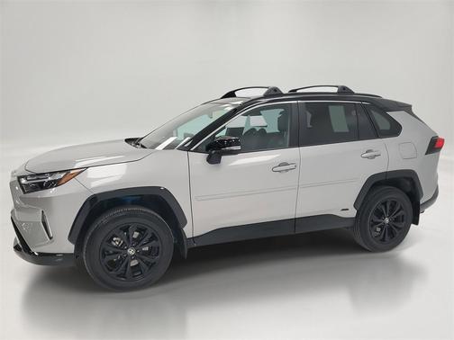 2024 Toyota RAV4 Hybrid SE
