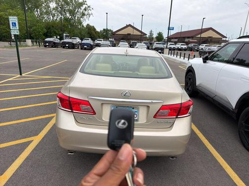 Gold 2012 Lexus ES 350 Base