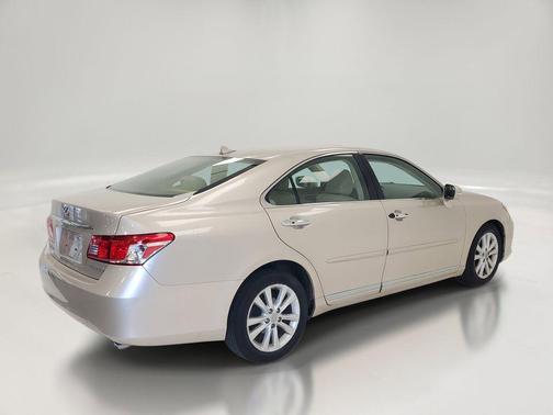 Gold 2012 Lexus ES 350 Base