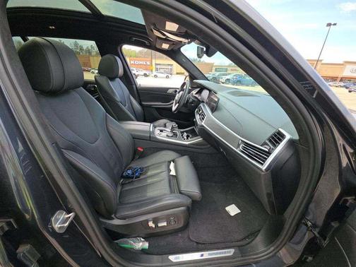 Arctic Gray Metallic 2020 BMW X7 xDrive40i