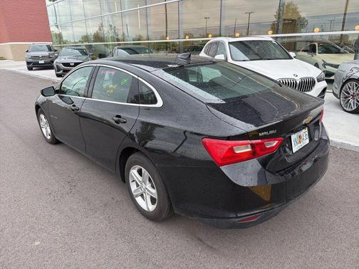 Mosaic Black Metallic 2023 Chevrolet Malibu FWD 1LT
