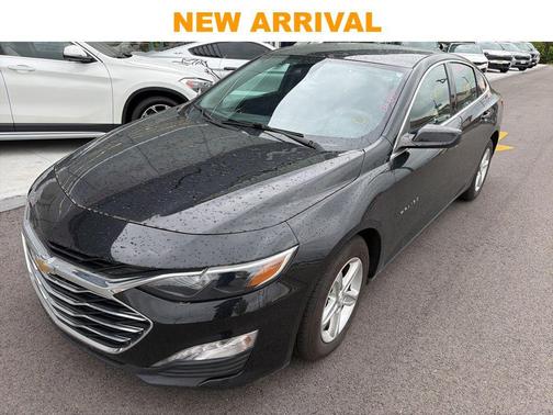 Mosaic Black Metallic 2023 Chevrolet Malibu FWD 1LT