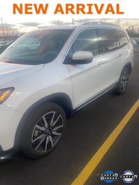 2022 Honda Pilot Touring 8-Passenger