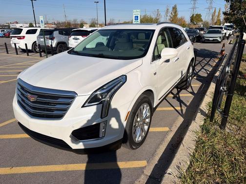 Crystal White Tricoat 2019 Cadillac XT5 Premium Luxury