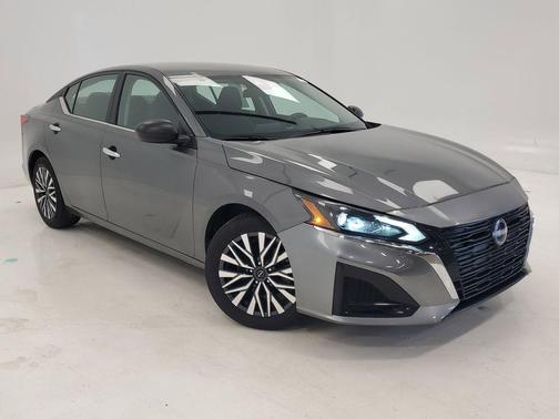 Gun Metallic 2025 Nissan Altima 2.5 SV