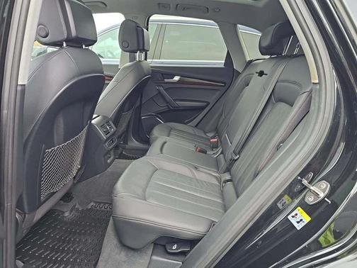 2020 Audi Q5 45 Premium