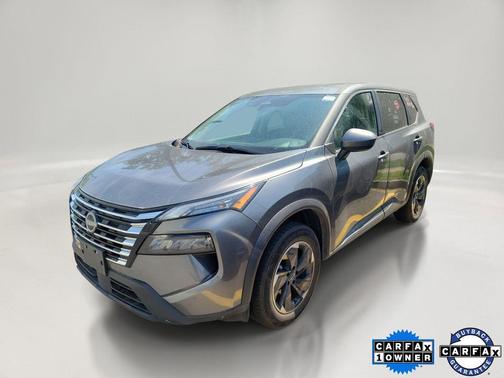 Gun Metallic 2025 Nissan Rogue SV