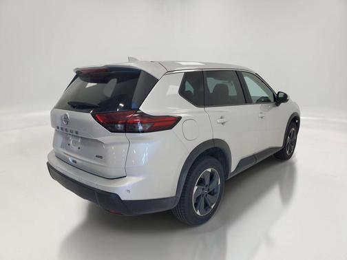 Brilliant Silver Metallic 2025 Nissan Rogue SV
