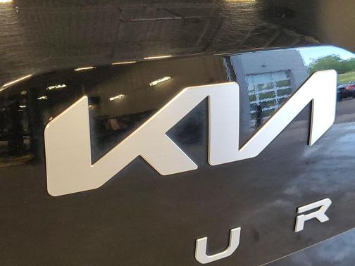 Ebony Black 2024 Kia Telluride SX Prestige