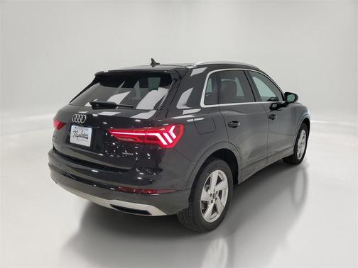 2021 Audi Q3 40 Premium