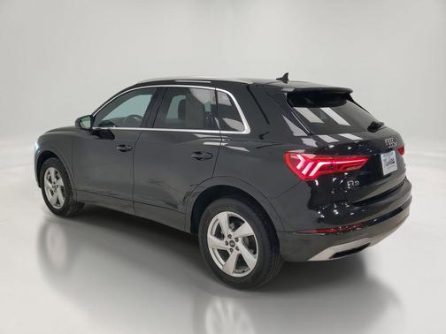 2021 Audi Q3 40 Premium