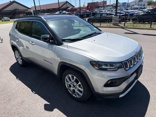 Silver Zynith Metallic Clearcoat 2025 Jeep Compass Limited