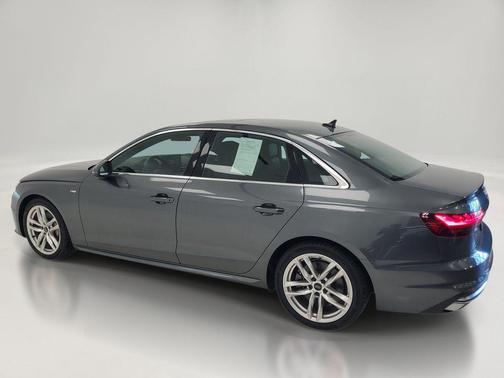 Daytona Gray Pearl Effect 2021 Audi A4 45 S line Premium