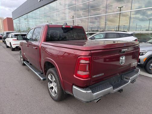 Delmonico Red Pearlcoat 2022 RAM 1500 Laramie