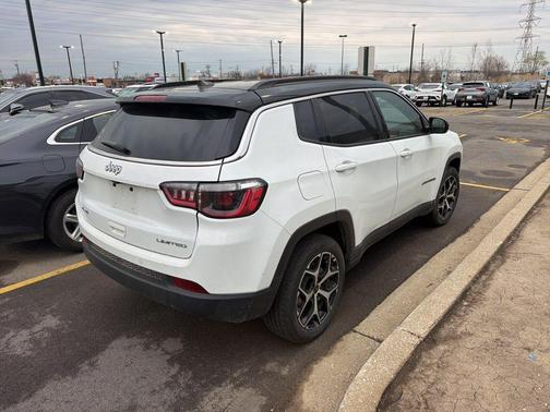 Bright White Clearcoat 2025 Jeep Compass Limited