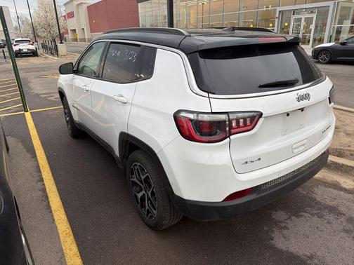 Bright White Clearcoat 2025 Jeep Compass Limited
