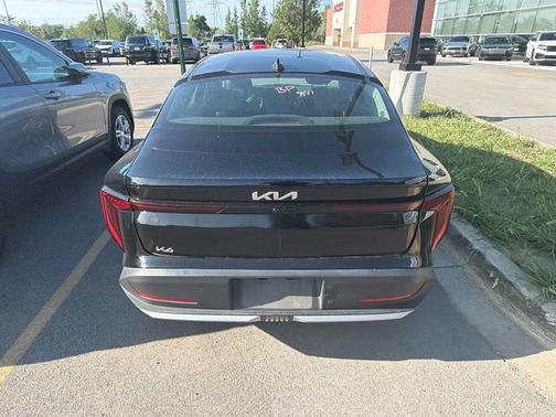 Aurora Black Pearl 2025 Kia K4 LXS