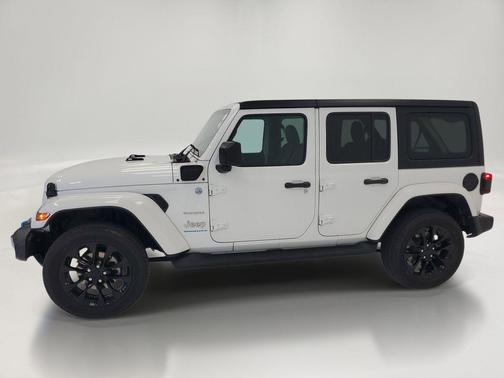 Bright White Clearcoat 2023 Jeep Wrangler 4xe Sahara