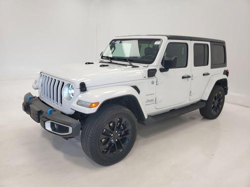 Bright White Clearcoat 2023 Jeep Wrangler 4xe Sahara