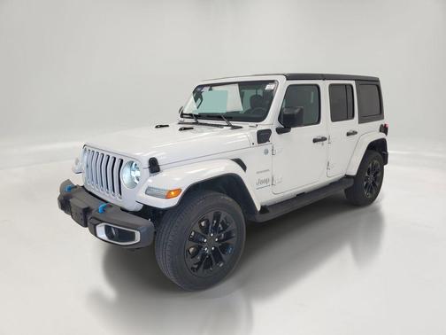 Bright White Clearcoat 2023 Jeep Wrangler 4xe Sahara