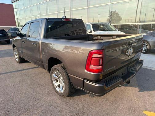 Crystal Metallic 2023 RAM 1500 Big Horn/Lone Star