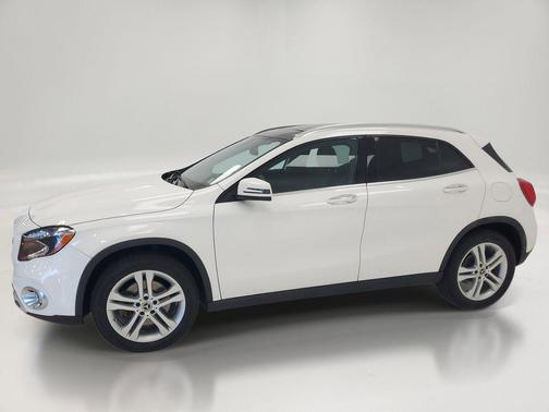Polar White 2019 Mercedes-Benz GLA 250 4MATIC