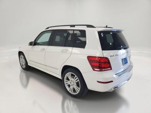 White 2015 Mercedes-Benz GLK-Class GLK 350 4MATIC