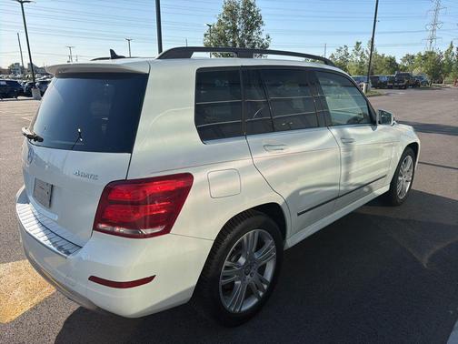 White 2015 Mercedes-Benz GLK-Class GLK 350 4MATIC