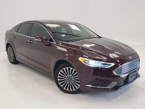 Burgundy 2018 Ford Fusion SE
