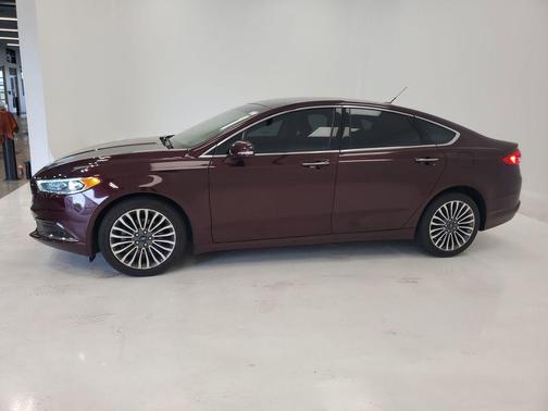 Burgundy 2018 Ford Fusion SE