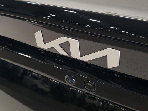Aurora Black Pearl 2025 Kia K4 LXS