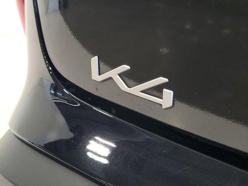 Aurora Black Pearl 2025 Kia K4 LXS