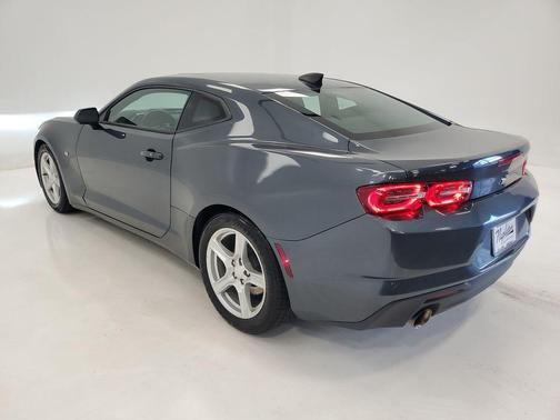 Shadow Gray Metallic 2023 Chevrolet Camaro 1LT