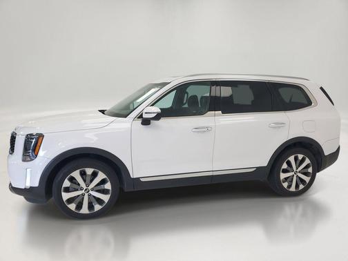 Glacial White Pearl 2021 Kia Telluride S