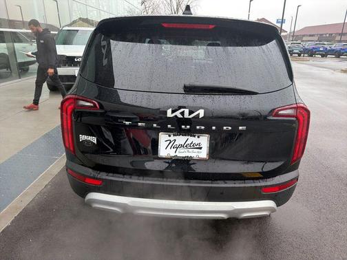2022 Kia Telluride LX
