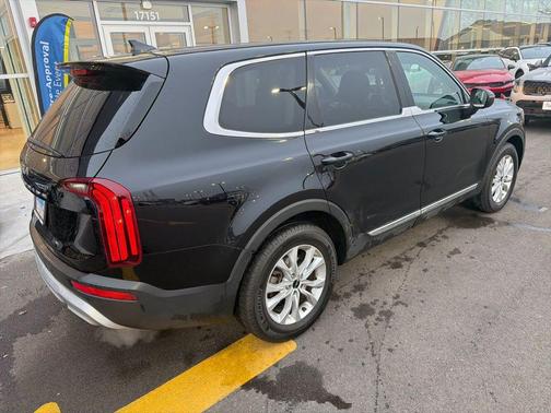 2022 Kia Telluride LX