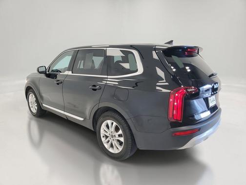 2022 Kia Telluride LX