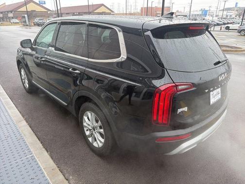 2022 Kia Telluride LX