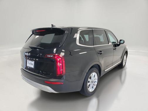 2022 Kia Telluride LX