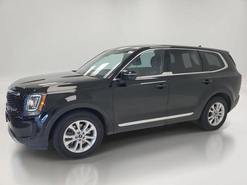 2022 Kia Telluride LX