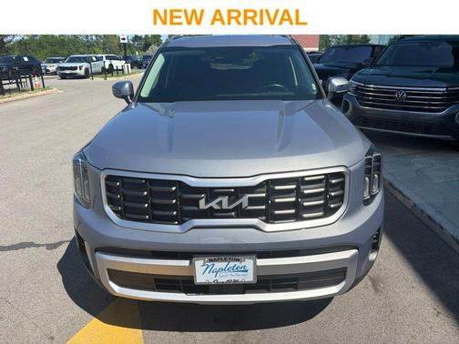 Everlasting Silver 2025 Kia Telluride S
